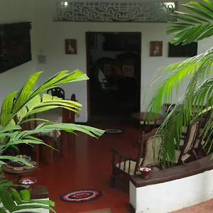  Séjour chez l'habitant Traditional Kandyan House